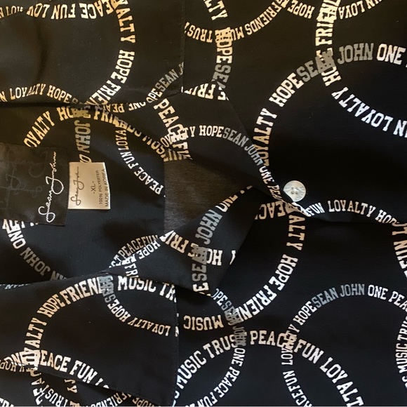 Black XL Sean John button up shirt - Picture 2 of 2